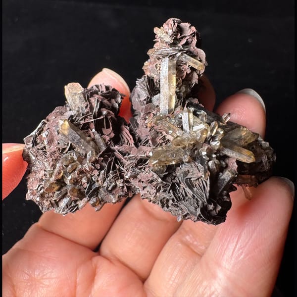 Specular Hematite with Quartz 5.5 cm — detail view