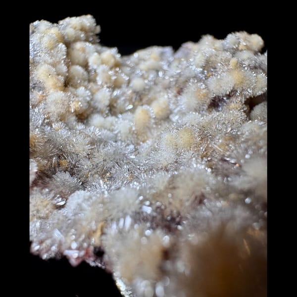 Creedite Cluster 7.5 cm — detail view