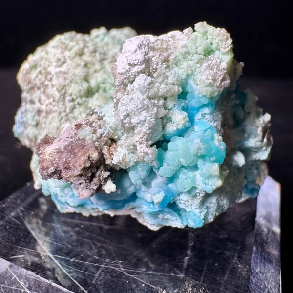 Gibbsite with Gypsum 4.0 cm — alternate view