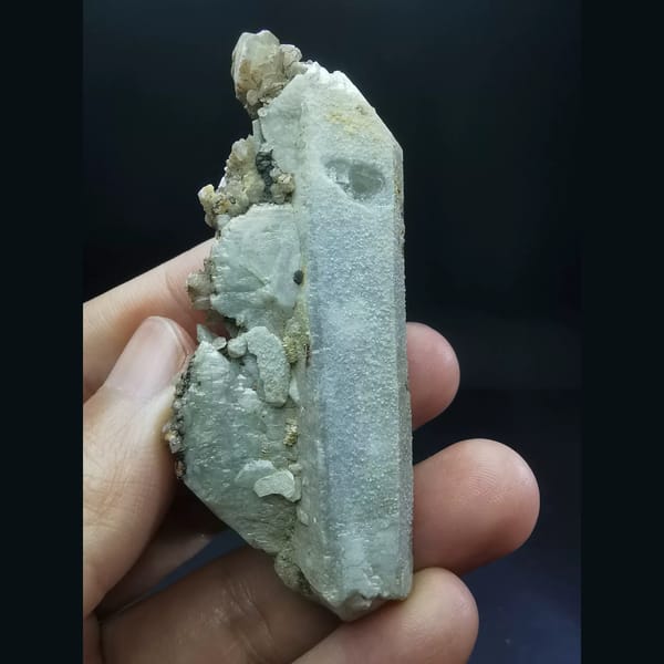 Quartz covered in granular calcite — alternate view