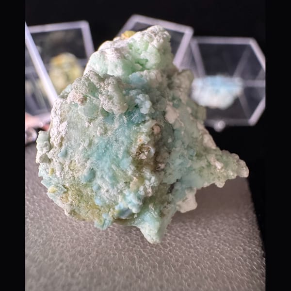 Green Garden Gypsum Guizhou 3.5 cm — alternate view
