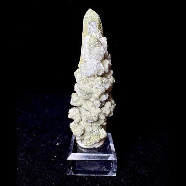 White Quartz with Calcite Inner Mongolia 8.0 cm — complete view