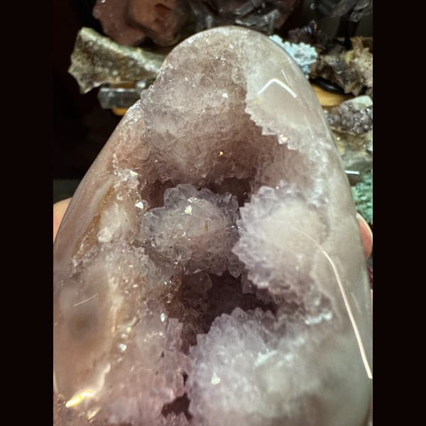 Sakura Agate Geode Egg 10.0 cm — alternate view
