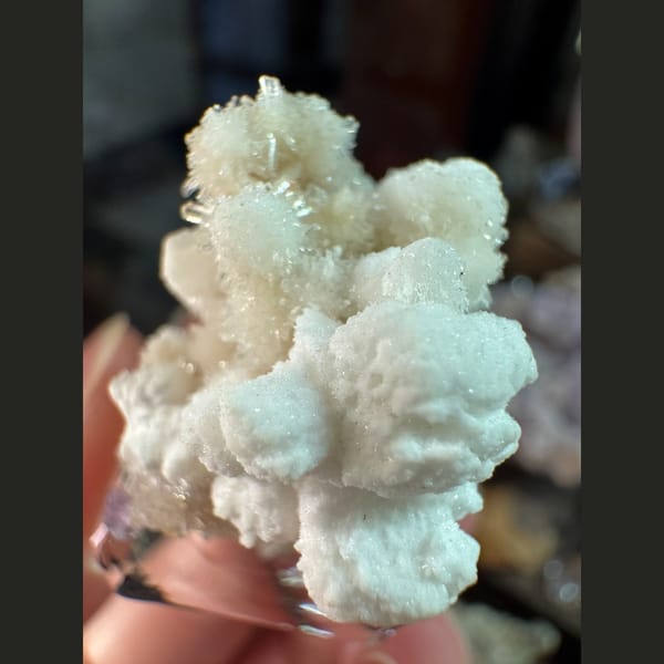 Popcorn Creedite with Fluorite 3.0 cm — detail view