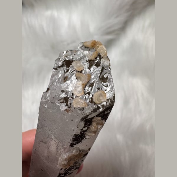 Quartz with Calcite Petals Inner Mongolia 17.0 cm — detail view