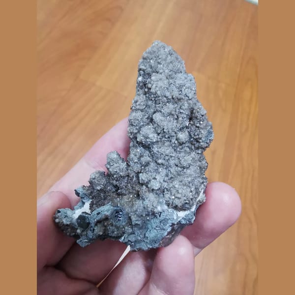 Green-skin quartz cluster with sparkling crystals — complete view