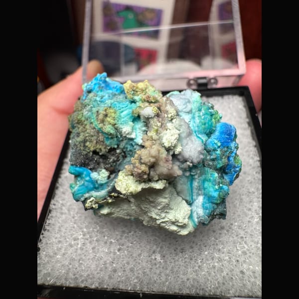 Blue-Green Gibbsite with Gypsum 3.5 cm — complete view