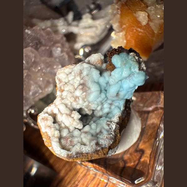 Blue-White Hemimorphite 3.0 cm — detail view