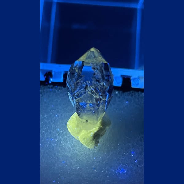 Clear quartz point with inclusion from Pakistan — detail view