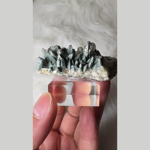 Green Feather Calcite Daye 5.5 cm — complete view