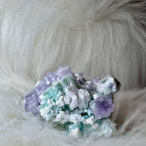 Purple Gibbsite with Gypsum 6.0 cm — detail view