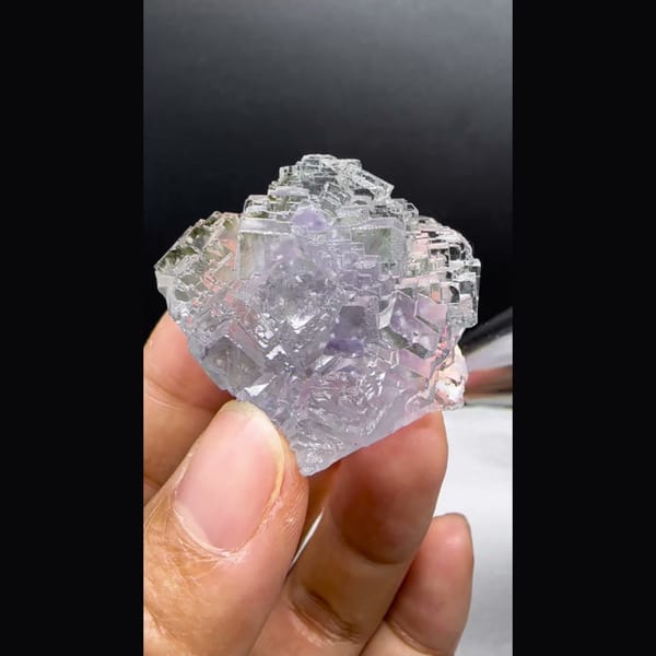 Stepped Snowflake Fluorite Yaogangxian 3.7 cm — complete view