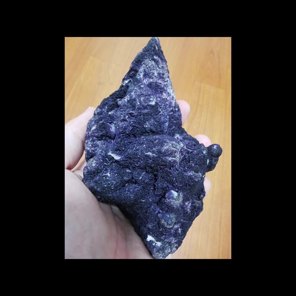 Large purple-skin coated quartz — complete view
