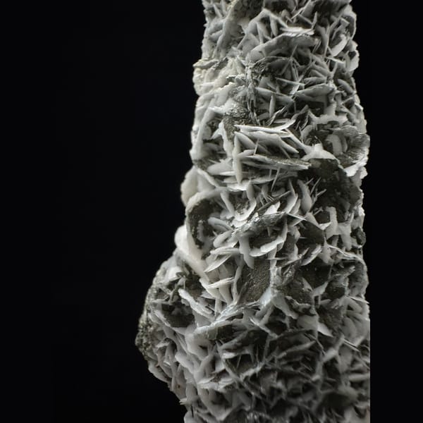 Quartz with chlorite-dusted petal calcite from Inner Mongolia — detail view