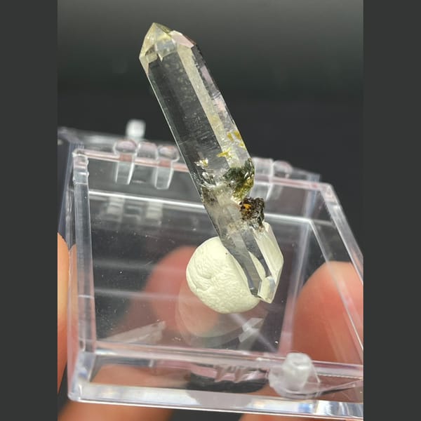 Double terminated quartz with internal scene from Jinlong — complete view