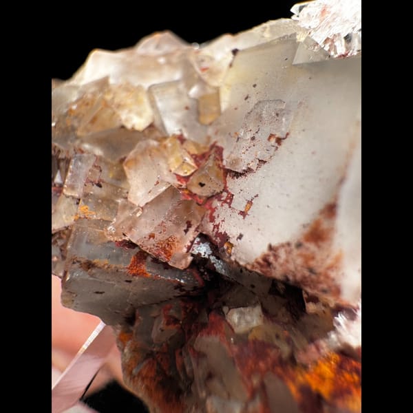 Creedite with Fluorite 5.0 cm — detail view