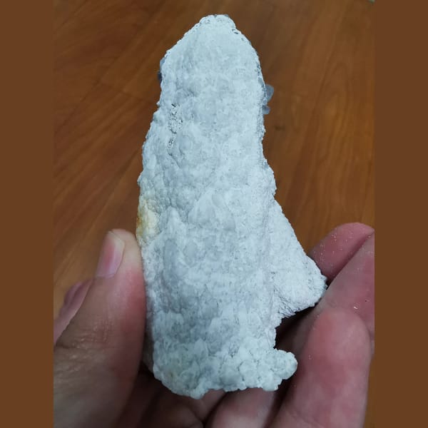 White candle quartz covered with blue fluorite — alternate view