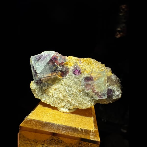 Purple Fluorite with Green Zones Inner Mongolia 3.8 cm — complete view