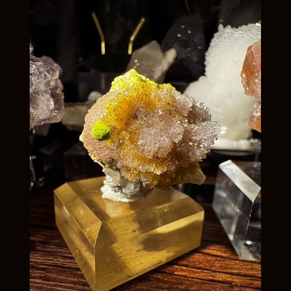 Yellow, White and Green Creedite 3.5 cm — detail view