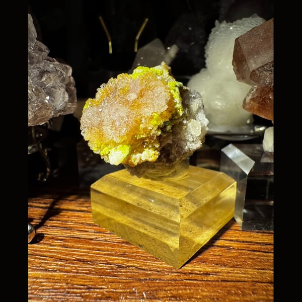 Yellow, White and Green Creedite 3.5 cm — detail view