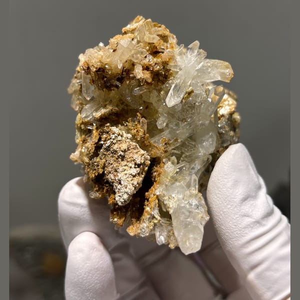 Large Xuebaoding quartz with mica — alternate view