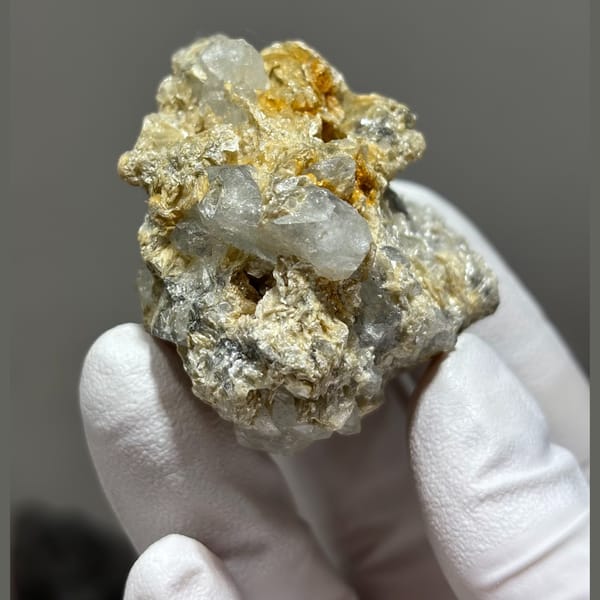 Xuebaoding aquamarine with mica — alternate view