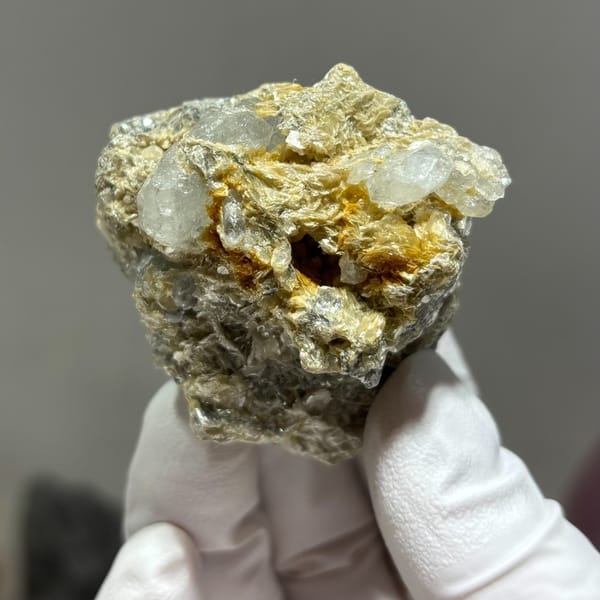 Xuebaoding aquamarine with mica — alternate view