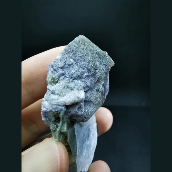 Purple-green fluorite with calcite plates — alternate view