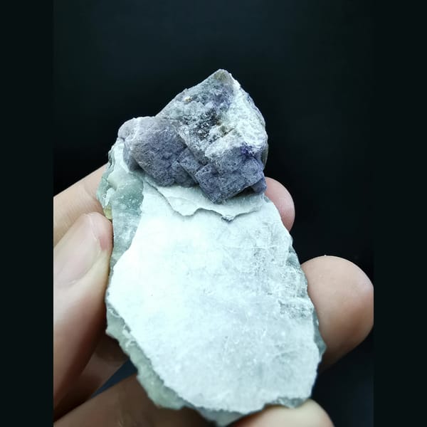 Purple-green fluorite with calcite plates — alternate view
