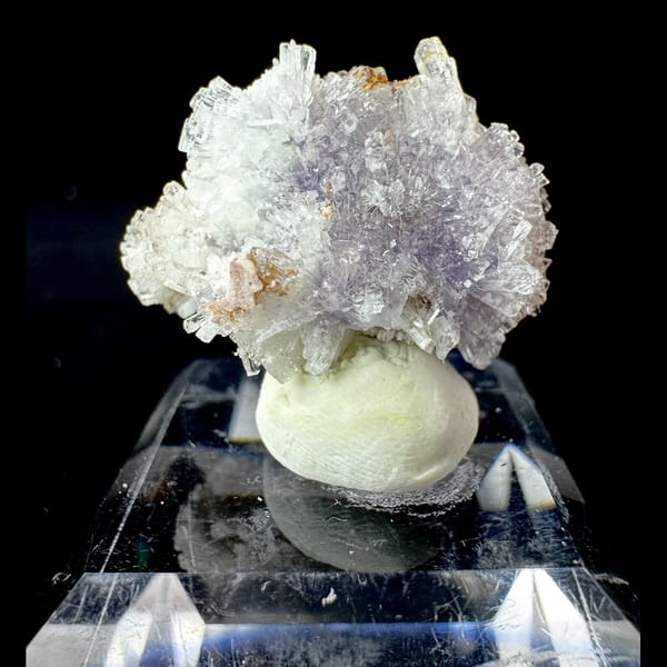 Layered Purple and White Creedite 2.8 cm — detail view