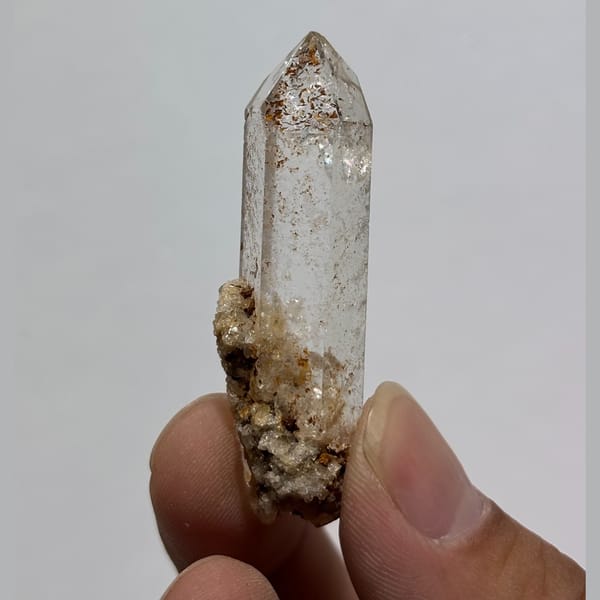 Complete freestanding Xuebaoding quartz — alternate view