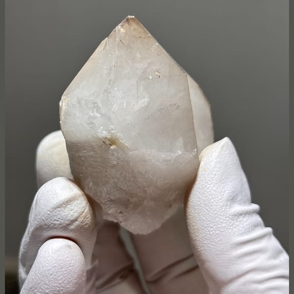 Smoky-tip Xuebaoding quartz — detail view