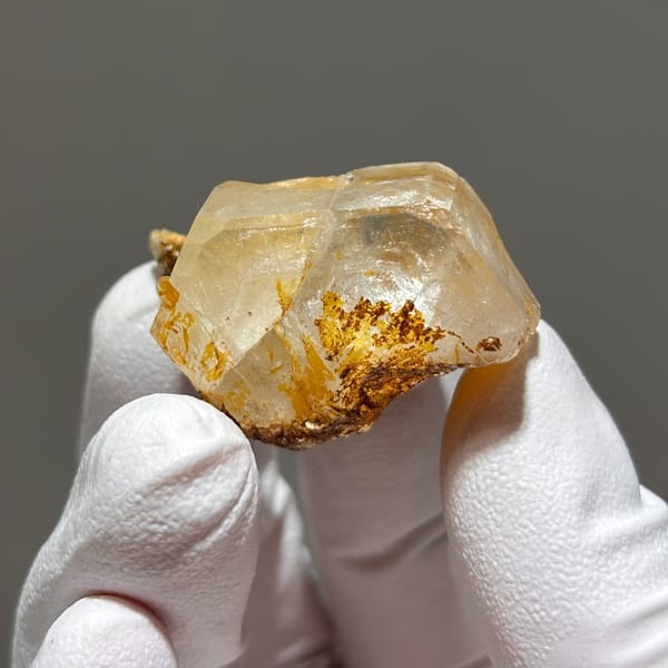 Petite Xuebaoding aquamarine B — complete view