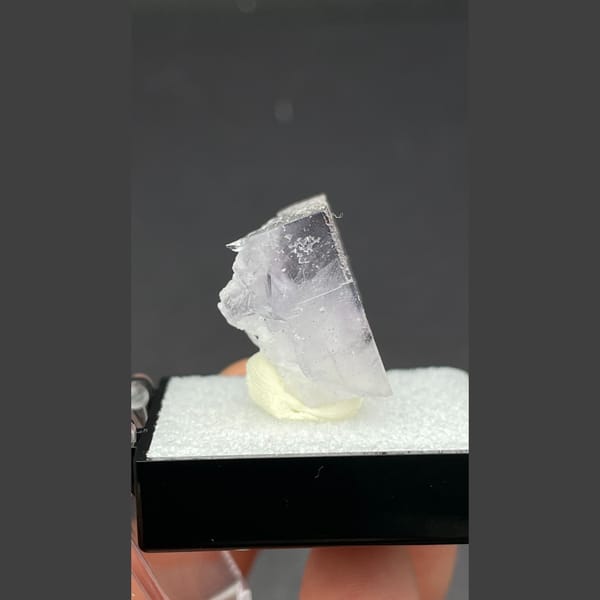 Clear glassy fluorite crystal with inner flower patterns from Zhejiang — detail view