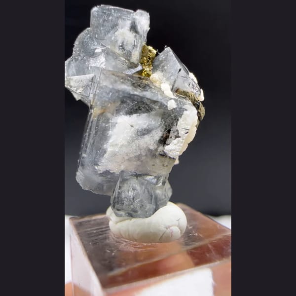 Twinned Fluorite with Bismuthinite Yaogangxian 2.0 cm — alternate view