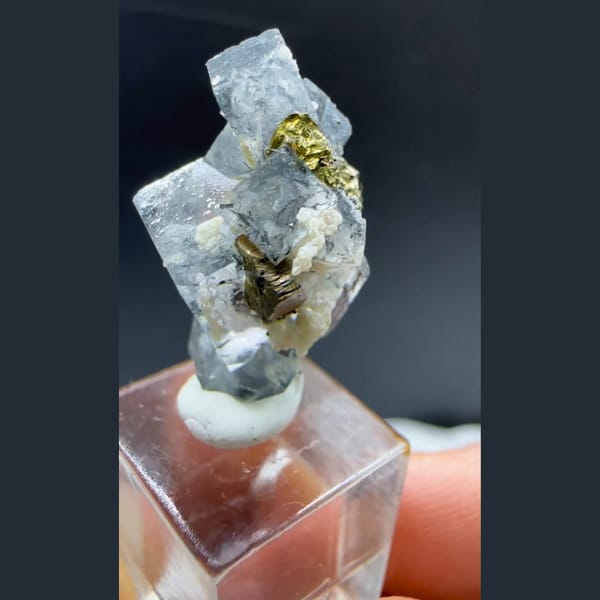 Twinned Fluorite with Bismuthinite Yaogangxian 2.0 cm — alternate view