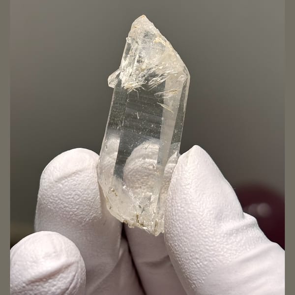 Interference-mark Xuebaoding quartz — alternate view