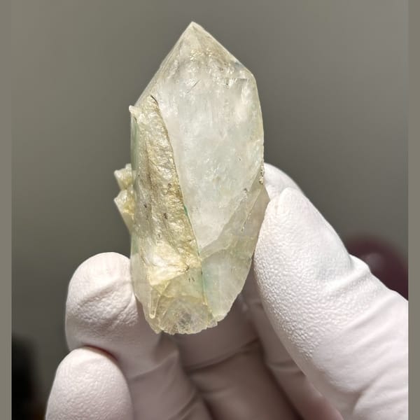 Mid tip-chip Xuebaoding quartz — alternate view
