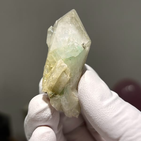 Mid tip-chip Xuebaoding quartz — alternate view