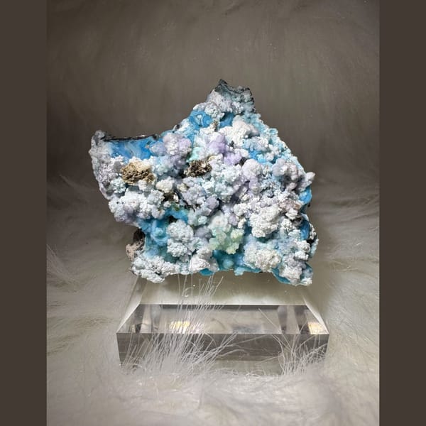 Blue-White Gibbsite with Purple and Green Inclusions Guizhou 5.0 cm — complete view
