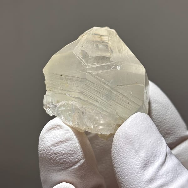 Rabbit-hair interference Sichuan quartz — alternate view
