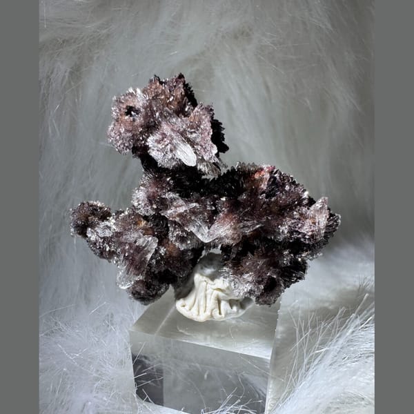 Brown Creedite Cluster 5.0 cm — detail view