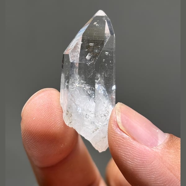 Quartz Point Xuebaoding 4.0 cm — alternate view