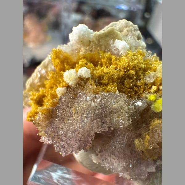 Purple and Yellow Creedite 4.2 cm — detail view