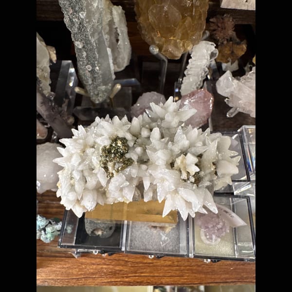 Dogtooth Calcite with Pyrite Daye 7.0 cm — alternate view