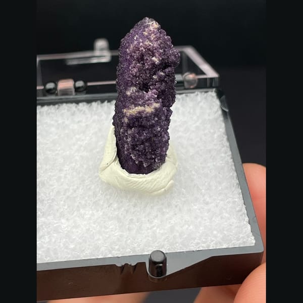 Purple fluorite with quartz from Inner Mongolia — detail view