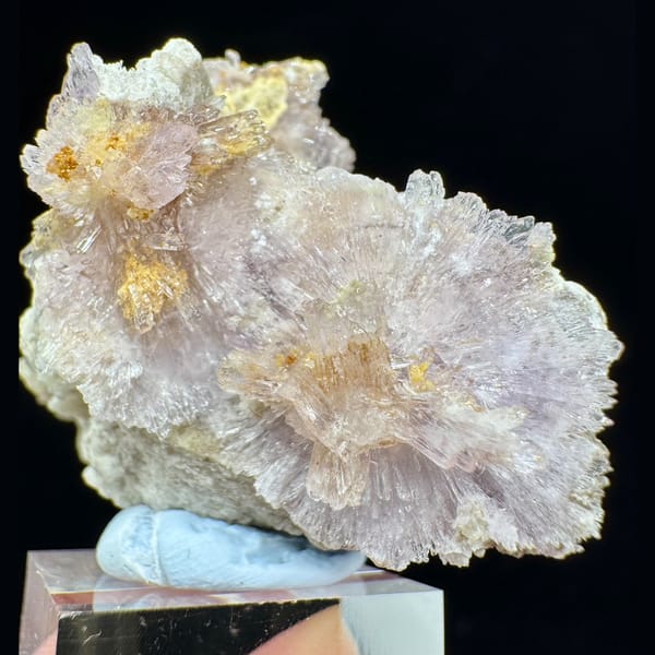 Creedite with Carlhintzeite 4.3 cm — detail view
