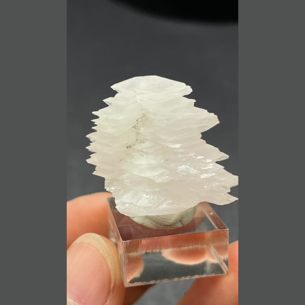 Calcite from Hunan — alternate view