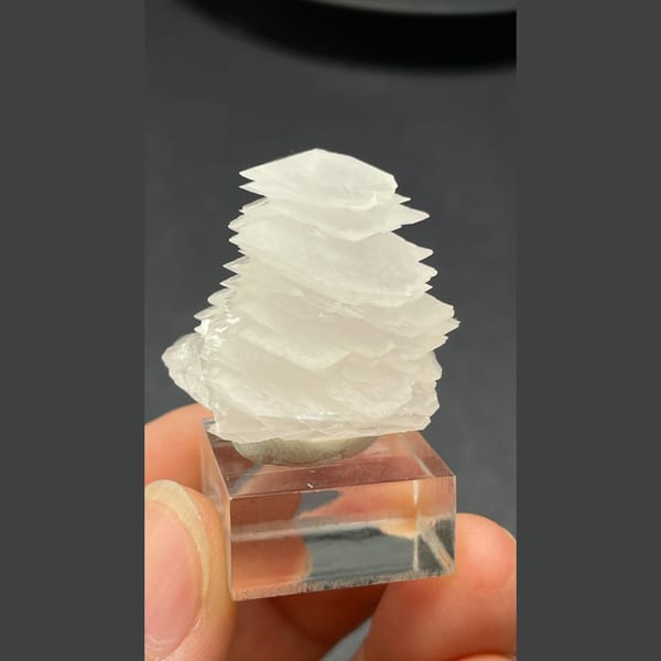 Calcite from Hunan — alternate view