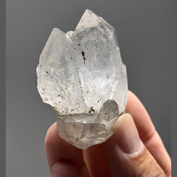 Quartz Crystal Tibet 5.3 cm — complete view